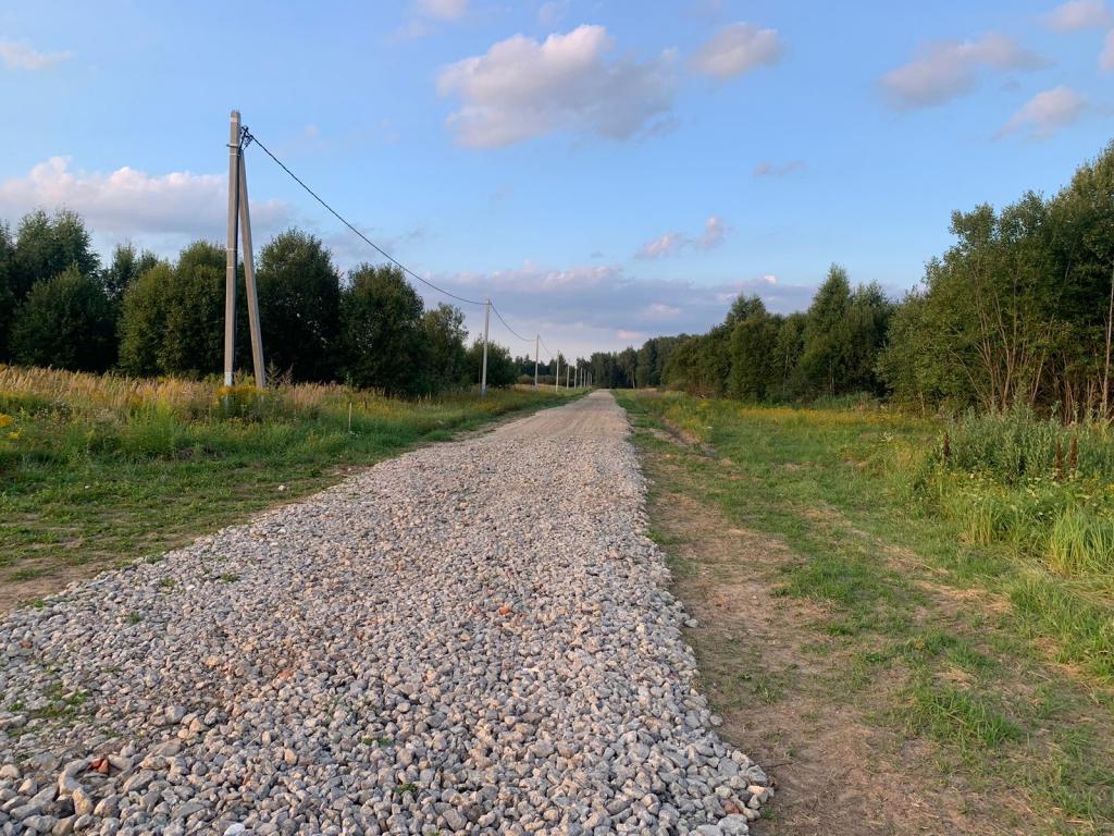 В поселке «Костинский лес» закончено строительство дороги еще на одной улице.