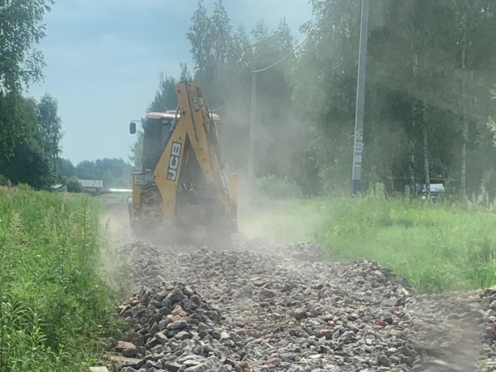 В поселке «Ясная поляна» начато строительство дороги еще на одной улице.